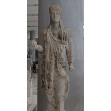 Statue of a Kore - Kore with a Quince